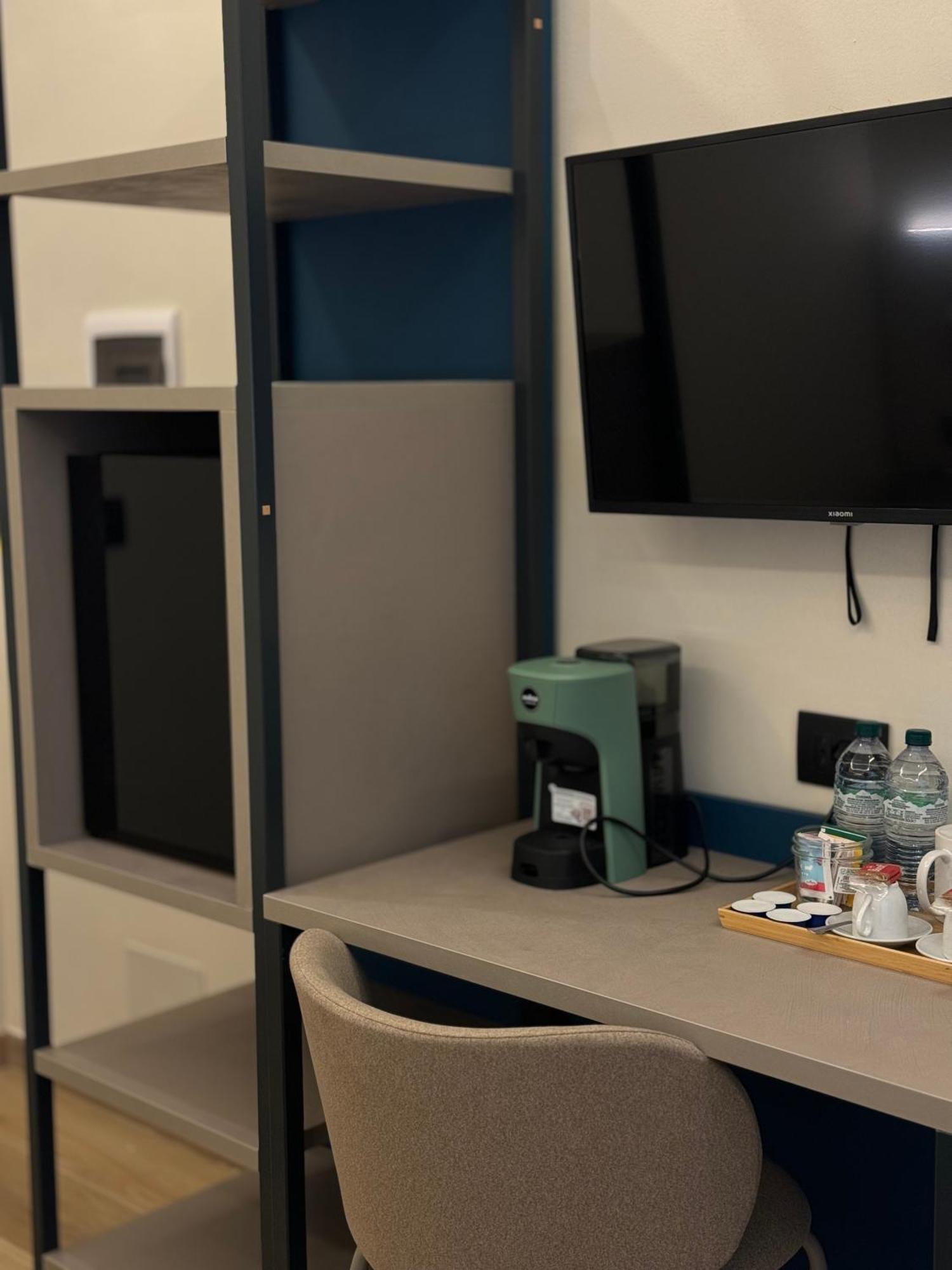 Honeycomb Guesthouse Рим Екстер'єр фото