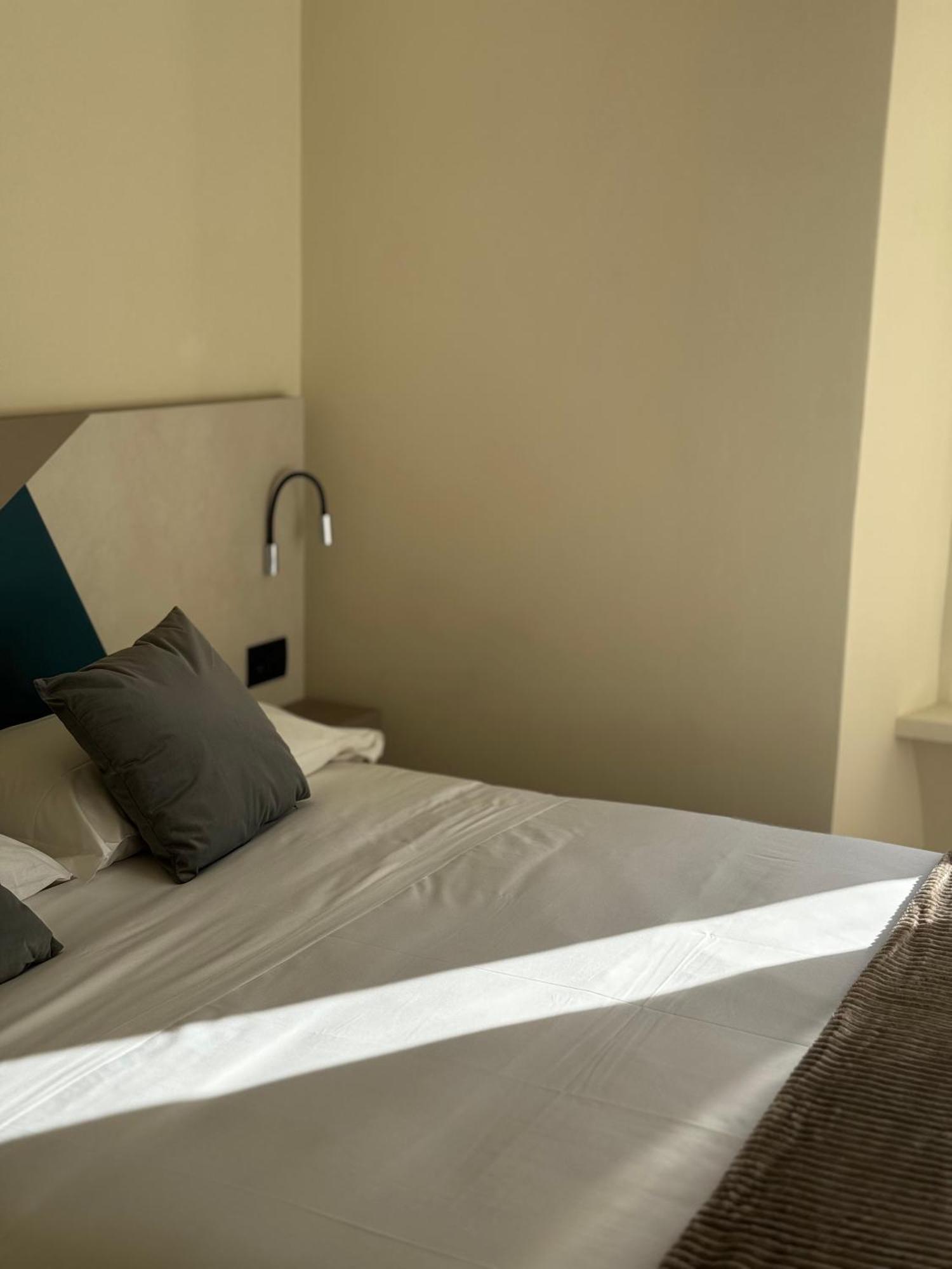 Honeycomb Guesthouse Рим Екстер'єр фото