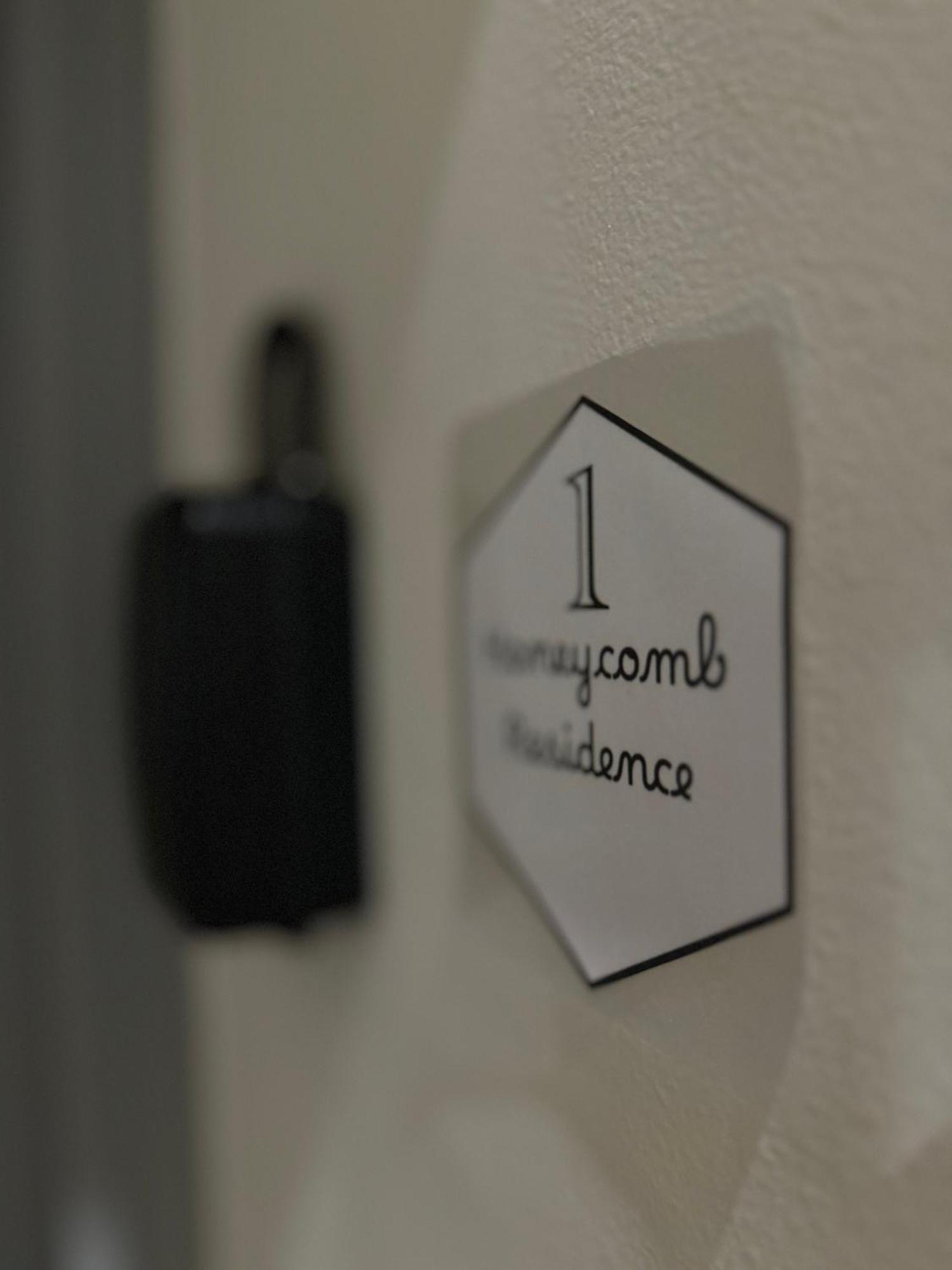 Honeycomb Guesthouse Рим Екстер'єр фото