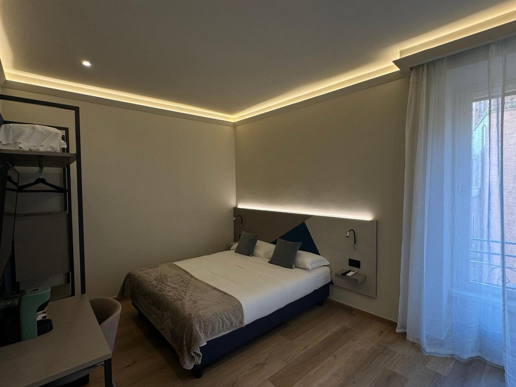 Honeycomb Guesthouse Рим Екстер'єр фото