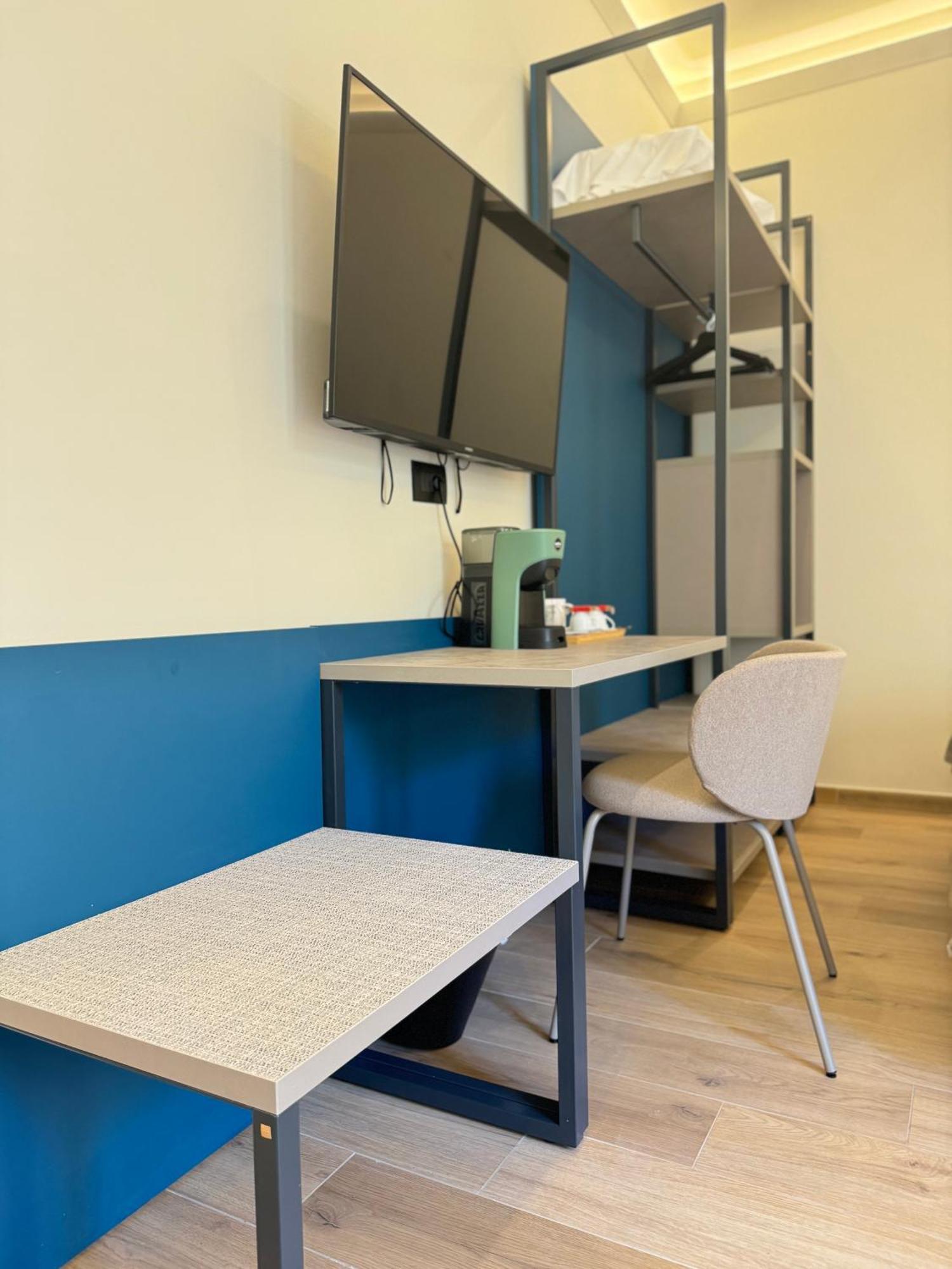Honeycomb Guesthouse Рим Екстер'єр фото