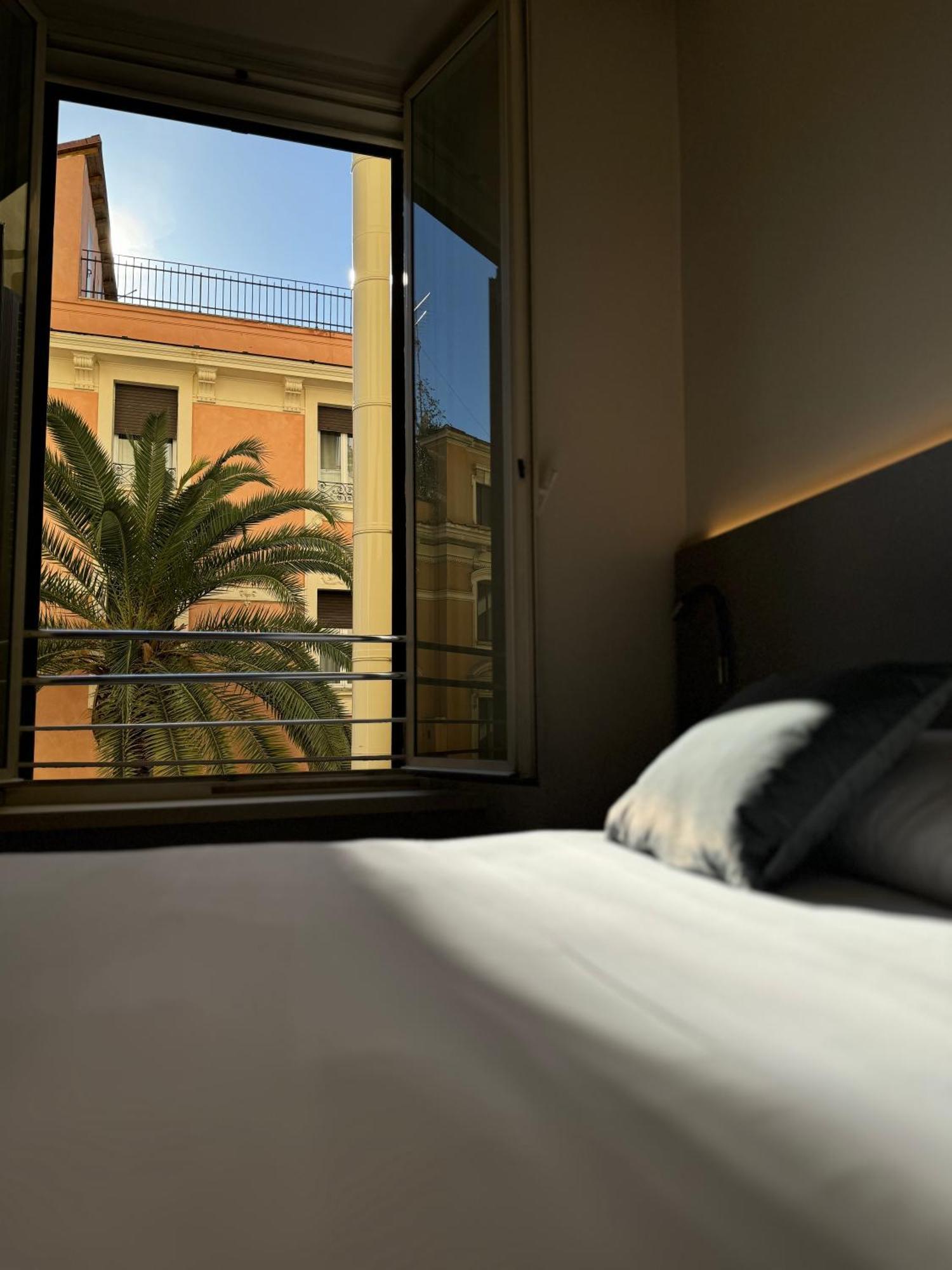 Honeycomb Guesthouse Рим Екстер'єр фото